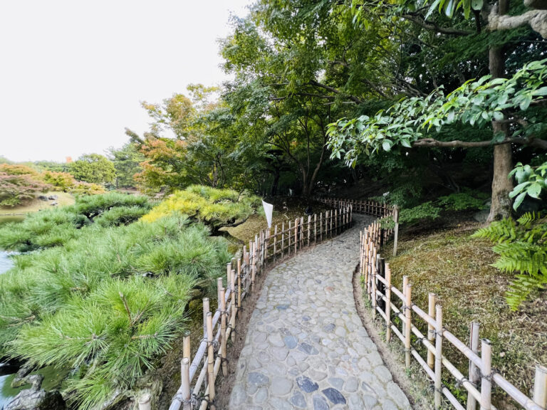 最高の散歩スポット、高松「栗林公園」へ